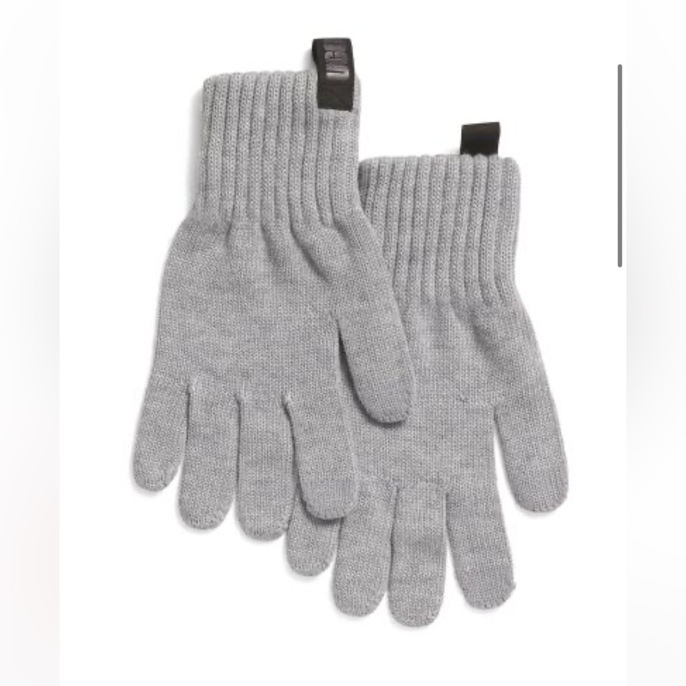 UGG lightweight gloves gray touch screen compatible NWT